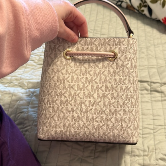 Brand New Michael Kors Mini Bag - Picture 3 of 5